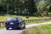 「レガシィ ツーリングワゴンGT-B」は2リッター水平対向4気筒ターボエンジンを搭載。5段MT車で280PS、4段AT車で260PSの最高出力を発生した。