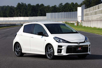 トヨタ・ヴィッツGRスポーツ