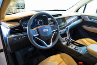 GMが新型車「キャデラックXT6」を日本に導入　3列シート6人乗りの新型クロスオーバーSUVの画像