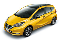 「日産ノートe-POWER」の4WD車はリア軸に最高出力4.8ps、最大トルク15Nmのモーターを搭載。フロントタイヤのスリップ量に応じてリアタイヤを駆動する。