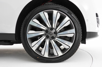 墨絵をモチーフにしたデザインが特徴　「レンジローバー」にわずか4台の限定モデルの画像