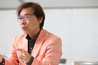 「ドライバーとクルマが刺激し合う関係を作りたい」と猿渡主査。