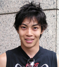 彼のオフィシャルページもあります。