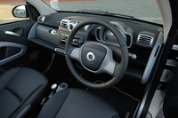 スマート・フォーツークーペ（RR/5AT）／フォーツーカブリオ（RR/5AT）【試乗記】の画像