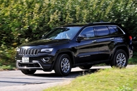 ジープ・グランドチェロキー リミテッド
    