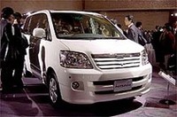 トヨタ新ミニバン「ヴォクシー」「ノア」デビュー！の画像