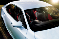 「IS350“Fスポーツ Xライン”」