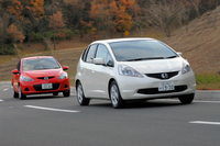 「マツダ・デミオ」（FF/CVT）vs「ホンダ・フィット」（FF/CVT）【試乗記】の画像