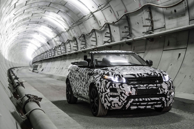 「ランドローバー・レンジローバー イヴォーク コンバーチブル」（写真はプロトタイプ）