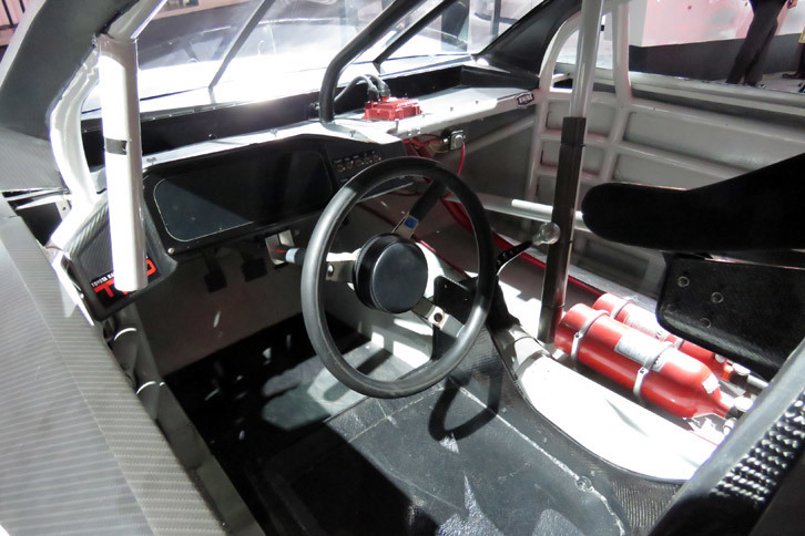 「トヨタ・カムリ」のNASCAR競技車両。