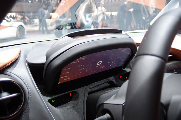 マクラーレン720S