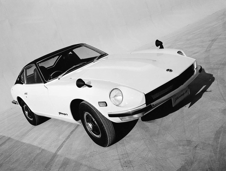 初代「フェアレディZ」こと、S30型フェアレディZ。現行型Zのデザインモチーフとなっている。