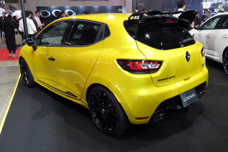 ルノー・ルーテシア ルノースポール トロフィー アクラポヴィッチ