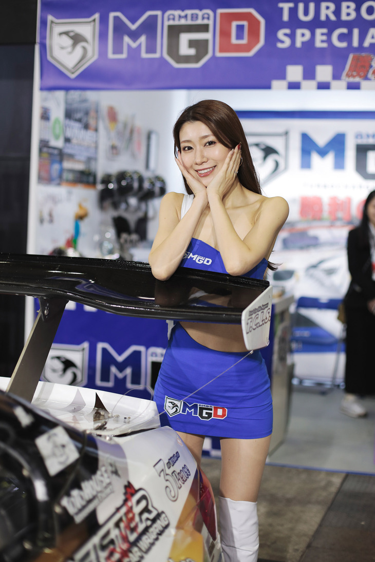 MGDブースの愛聖りささん