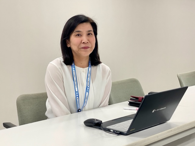 東京都の産業・エネルギー政策部 新エネルギー推進課長の池田千賀子さん。