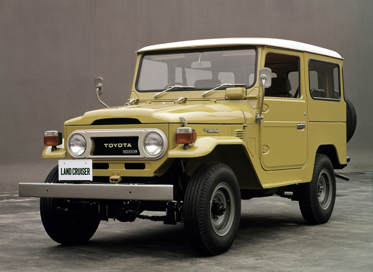 「トヨタ・ランドクルーザー」。写真は1970年代半ばのBJ40で、ショートホイールベースシャシーに3リッター直4ディーゼルエンジンを搭載。
