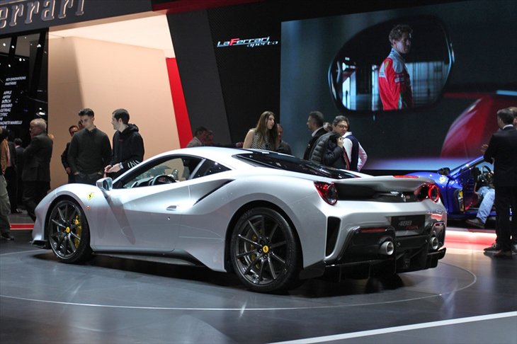 フェラーリ488ピスタ（エクステリア）