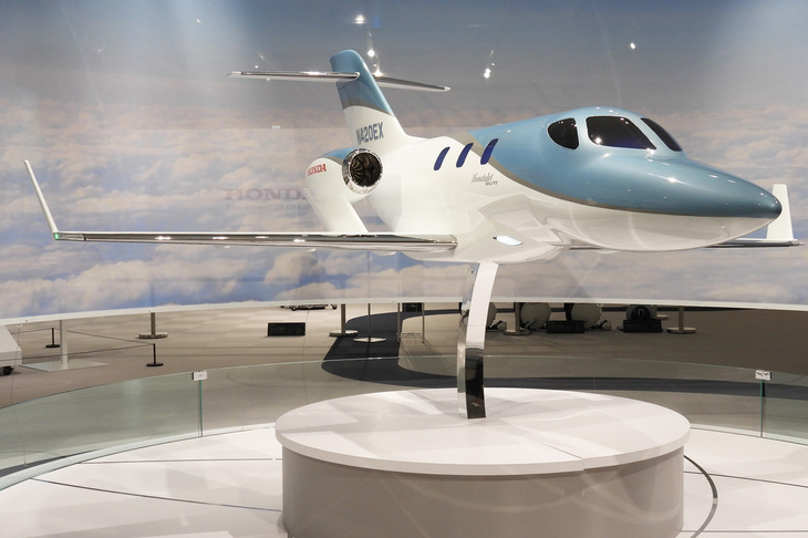こちらは「ホンダジェット エリート」の4分の1モデル。ホンダが航空機メーカーになるなんて（厳密には米子会社のホンダエアクラフトカンパニーだが）、それが小型ビジネスジェットの世界的ベストセラーになるなんて、読者諸氏も、ちょっと前までは想像もしていなかったことでしょう。