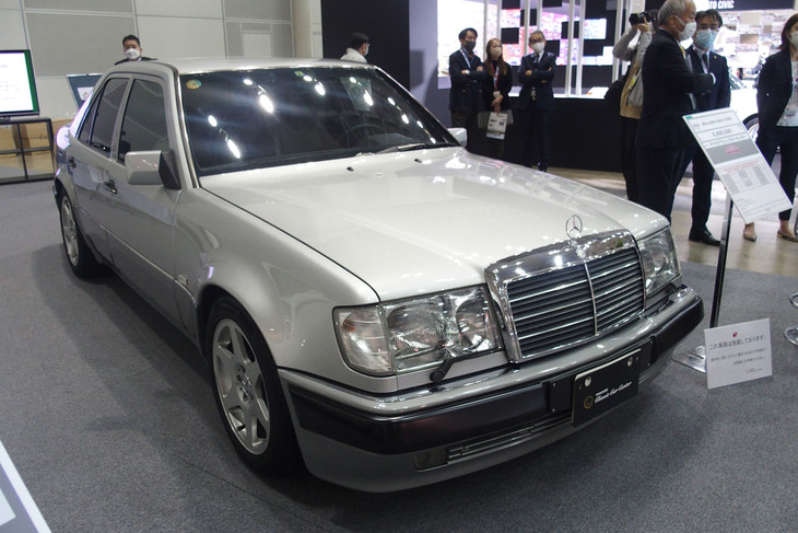 メルセデス・ベンツ500E（1993年）／ヤナセクラシックカーセンター