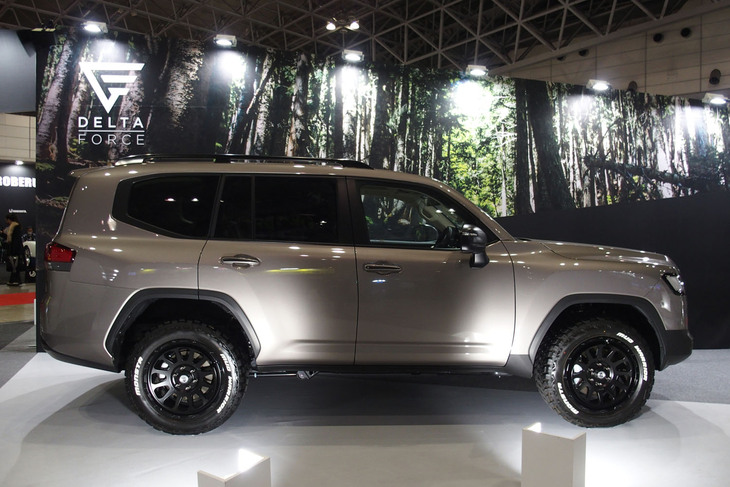 トヨタ・ランドクルーザー（DELTA FORCE）