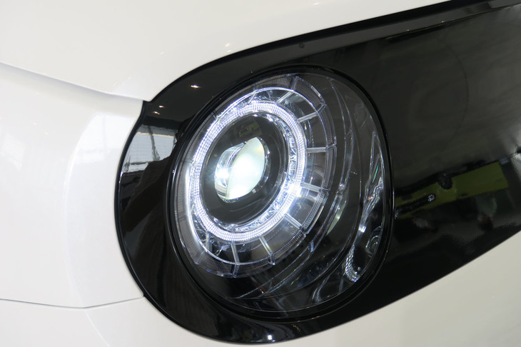 ホンダeアドバンス（ヘッドランプ）