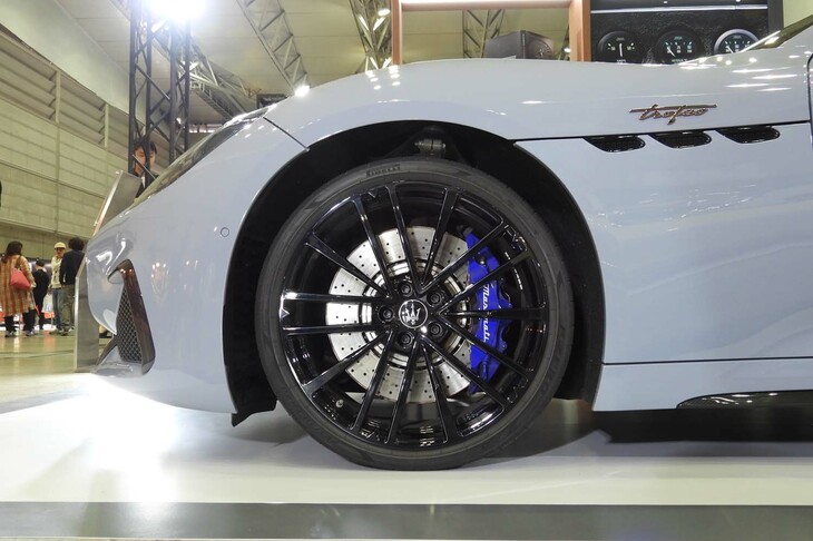 マセラティ・グランカブリオ