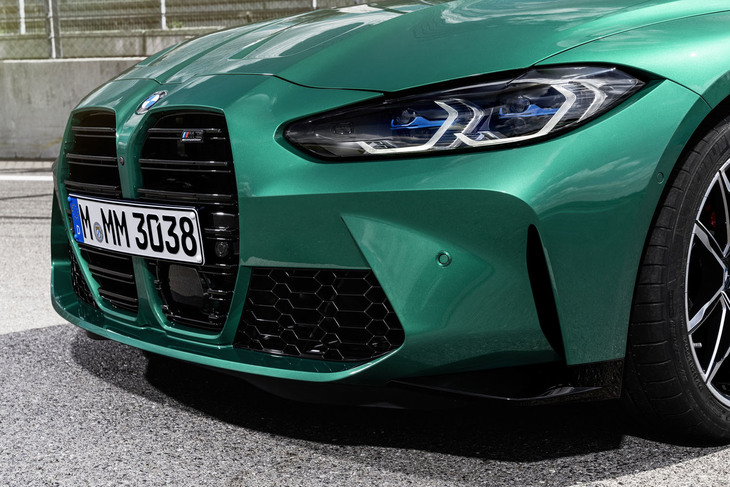 BMWの「M3」や「M4」の縦長グリルは、みんなもそろそろ意外にカッコいいって思っているはずだ！
