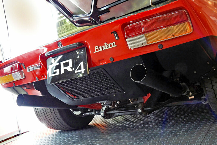 デ・トマソ・パンテーラ／アクティブガレージ＆アプローチ