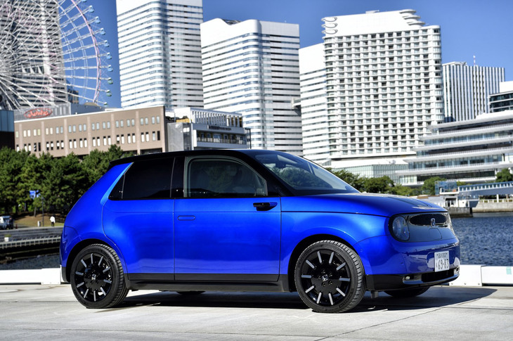 ホンダeアドバンス