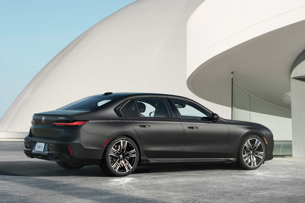 【希少 箱付き極上美品】BMW 7series BMWが最上級セダン「7シリーズ」の販売を開始 納車開始は2022年