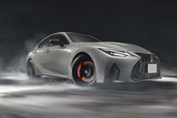 これがV8モデルの完成形　「レクサスIS500“クライマックスエディション”」登場