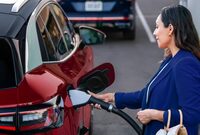 フォルクスワーゲン、アウディ、ポルシェがテスラの北米充電規格（NACS）採用を発表！