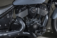 1890ccもの排気量を持つ「サンダーストローク116」。300kg近い重量のバイクをはじけるように走らせるパワーはもちろん、往年のモデルをほうふつとさせるディテールも魅力だ。