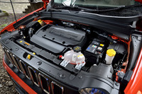 1.4リッター直4ターボエンジン。「レネゲード」には、このほか、自然吸気の2.4リッター直4エンジンもラインナップされる。