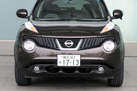 異形4灯のフロントまわりが強烈なインパクトを放つ。大きな丸目がメインランプで、その上にあるのが、ポジションランプおよびウィンカー。