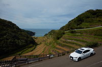 「ダイニングアウト」の翌日にはレクサスでのドライブが用意されている。