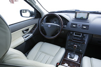 ボルボXC90 V8 TE（4WD/6AT）【試乗記】の画像