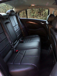 ジャガーSタイプ3.0V6スポーツ(5AT)【ブリーフテスト】の画像