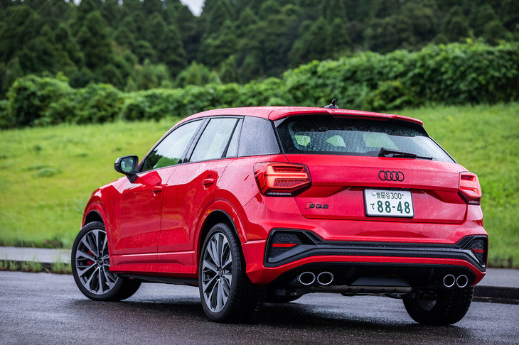 「SQ2」の外板色は、写真の「タンゴレッドM」（7万円の有償色）を含むシングルカラー9色と、コントラストカラー2種類の計11種類から選択できる。