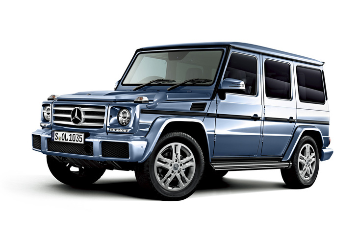 こちらは「パールブルー」の「G350d」。