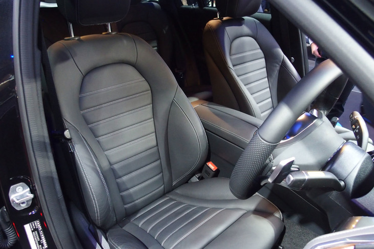 メルセデス・ベンツEQC400 4MATIC