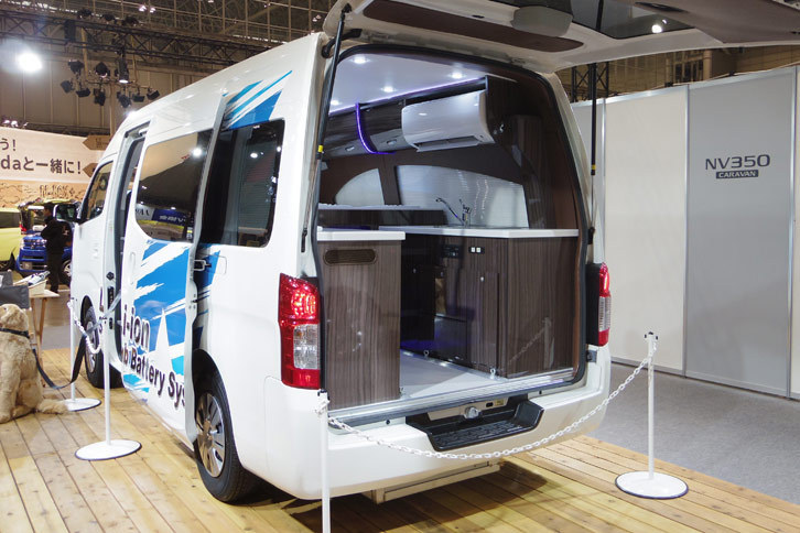 日産NV350キャラバン リチウムイオンバッテリー搭載 グランピングカー