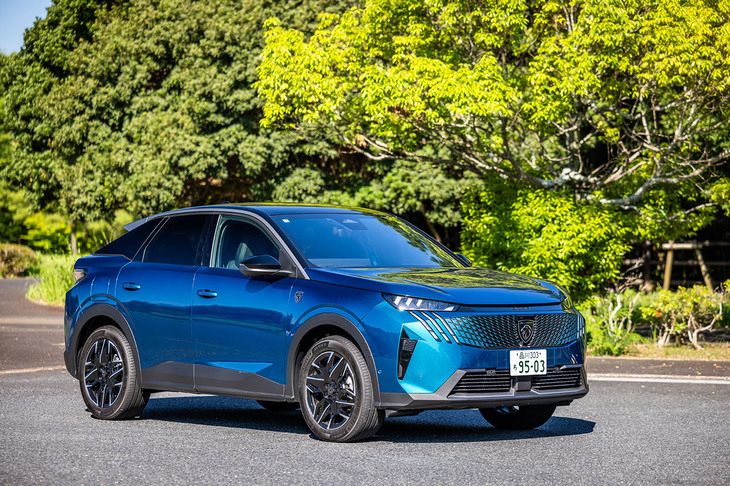 プジョー3008 GTアルカンターラパッケージ ハイブリッド