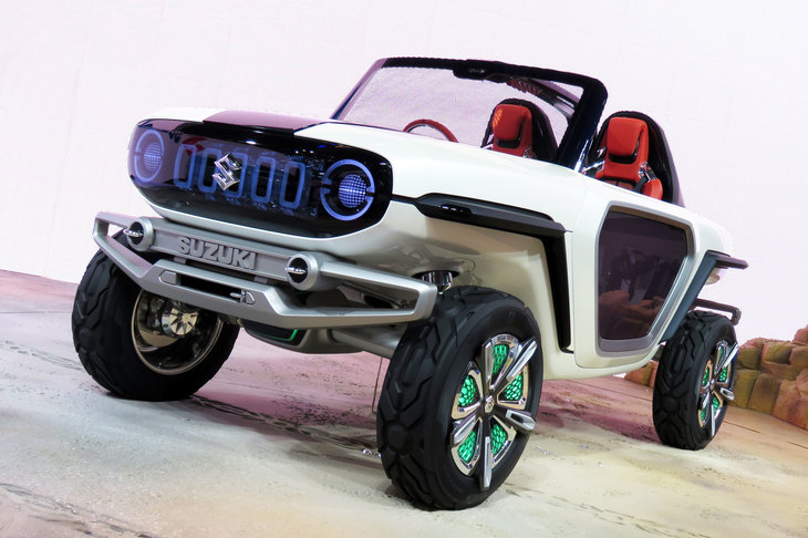 2017年の東京モーターショーで発表されたスズキのコンセプトカー「e-サバイバー」。SUVタイプのEVである。
