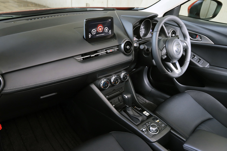 マツダCX-3 20S（インストゥルメントパネルまわり）