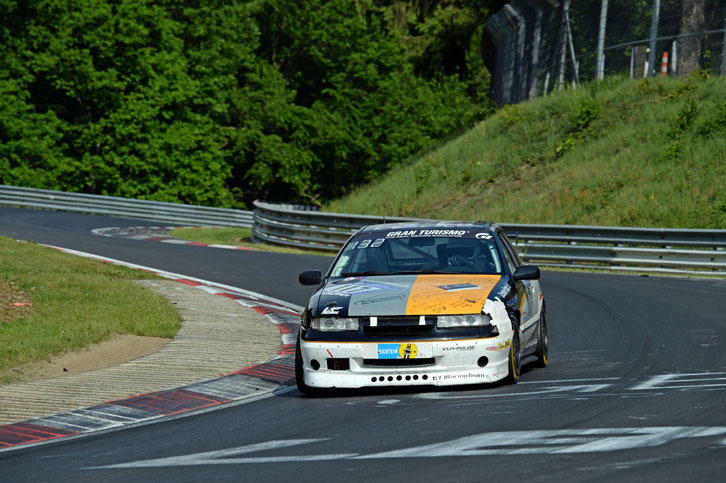 ニュル24時間では「オペル・カリブラ」もまだまだ現役だ。地元チームが2台のカリブラをSP3クラスに投入。とはいえ、2台ともに完走できず、2017年の大会を終えることとなった。