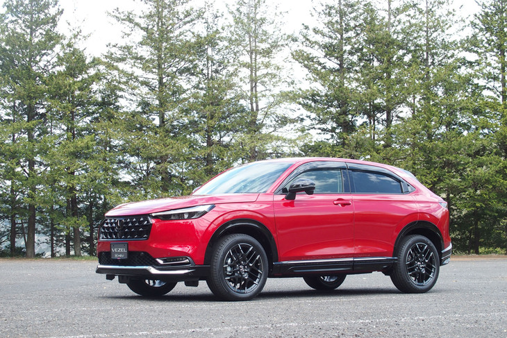 ホンダ・ヴェゼルe：HEV Z Sport Style（用品装着車／フロントビュー）