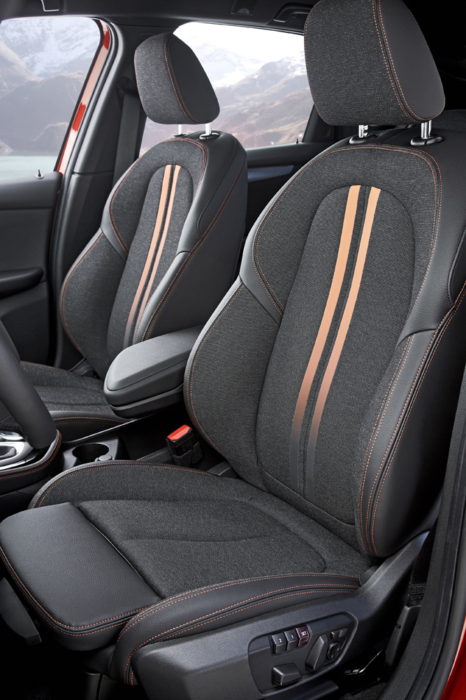 インテリアでは、フロントシートの座面が従来よりも大きくなった。