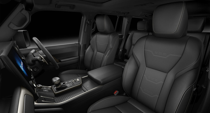 インテリアの様子。写真は3列7人乗り仕様「GX550“バージョンL”」のもの。