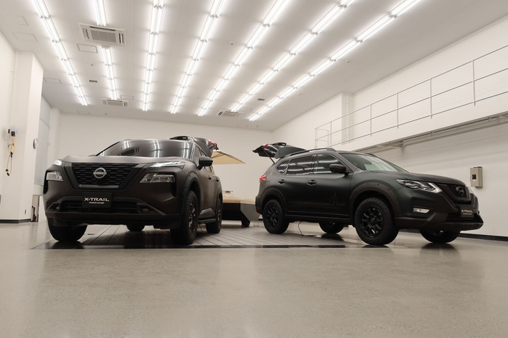 日産エクストレイル アンワインドコンセプト（写真左）とエクストレイル リマスタードコンセプト（同右）。